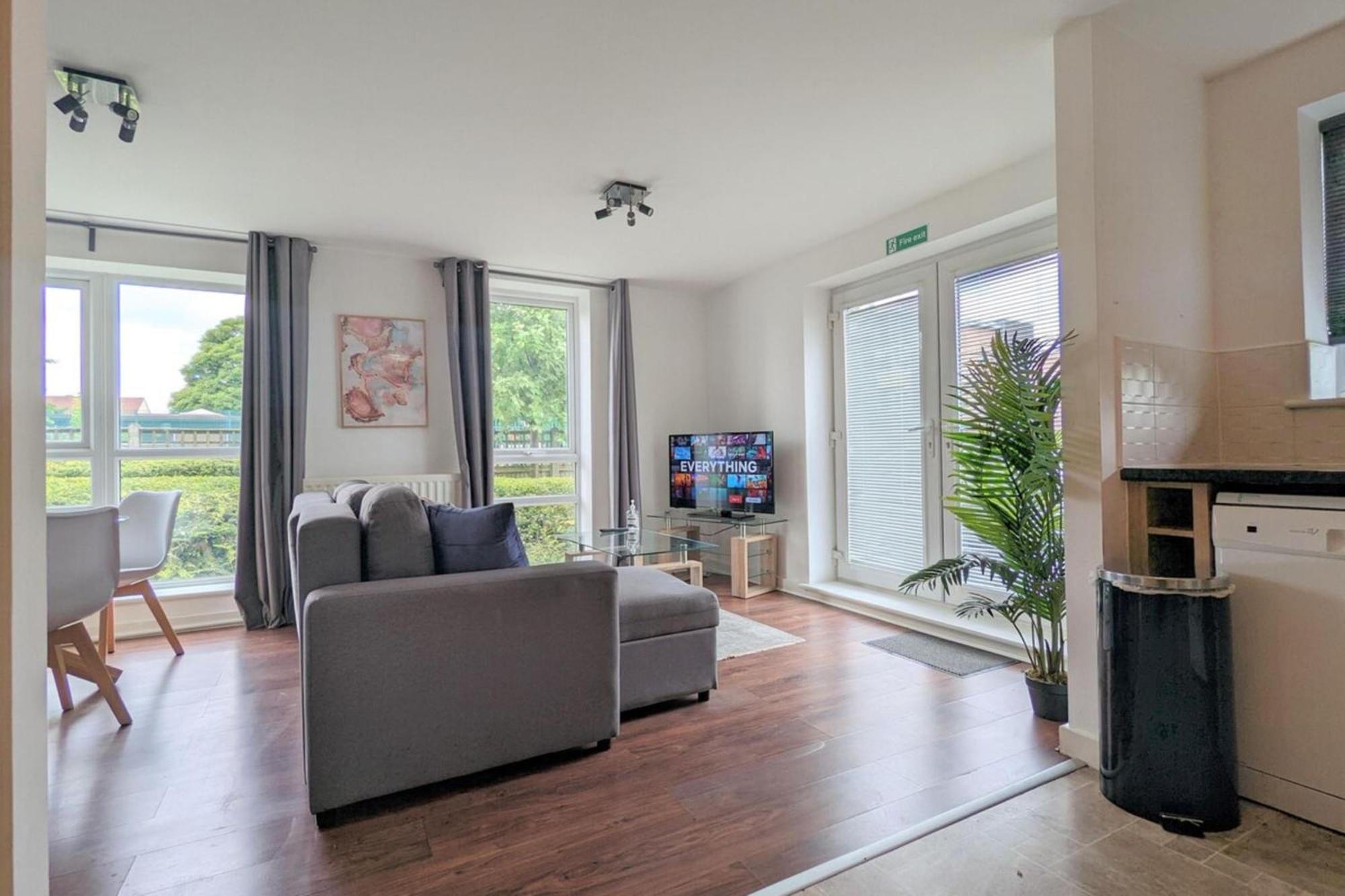 Beautiful & Homely 2Bd Flat - Manchester! Exterior photo